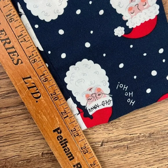 NEW! Old Navy Santa Christmas Gender-Neutral Matching Flannel Pajama Medium (8) - Picture 4 of 5
